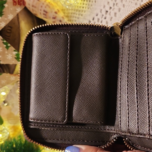 Michael Kors Brown & Gold Short Wallet - Picture 5 of 10